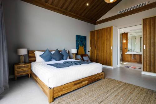 Imagen de la galería de 【塔莱】全新5卧沙滩别墅 无边泳池, en Koh Samui 