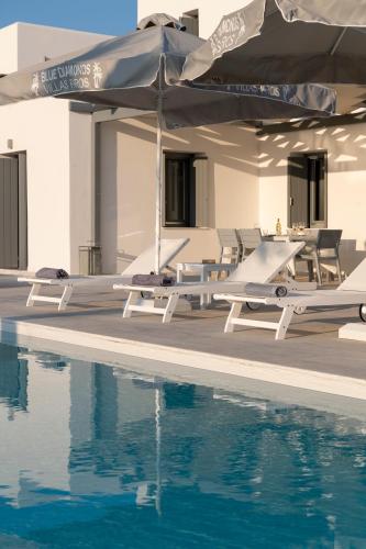 Gallery image of Blue diamonds villas Paros in Pounda