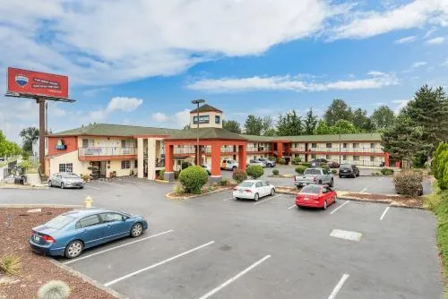 Days Inn by Wyndham Federal Way in Federal Way