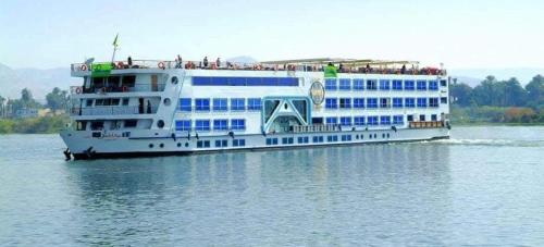 Nile Cruise Luxor to Aswan Including Balloon