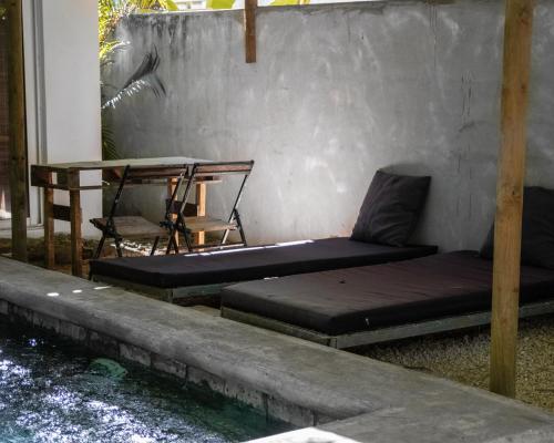 A seating area at Nativ Lodge and Spa