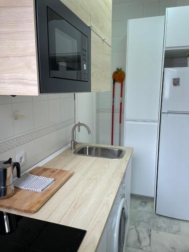 Muy Céntrico Apto. En típico Patio Sevillano