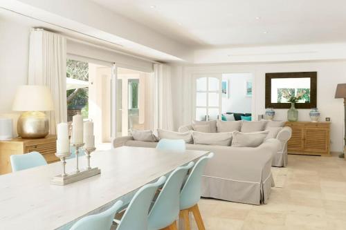 Villa Esquina Luxury 5 Bed 5 Bath Pollensa