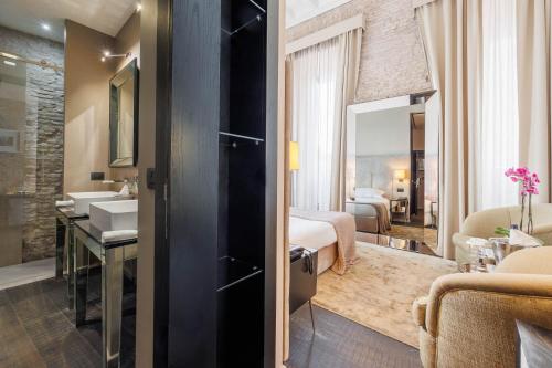 Koupelna v ubytování DOM Hotel Roma - Preferred Hotels & Resorts