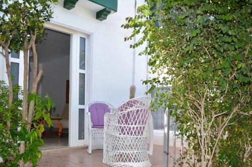 PLAYA CHICA apt with terrace 100 m from the sea