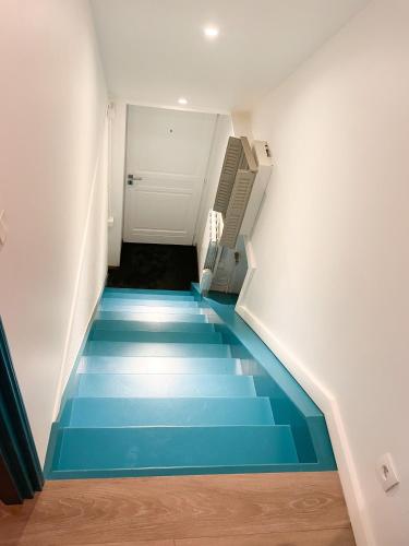 Photo de la galerie de l'établissement Bel appartement contemporain, à Aleçon