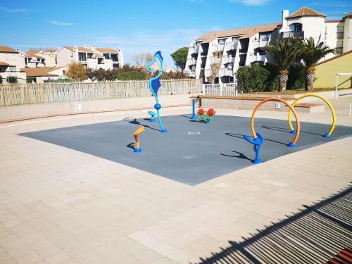 Charmant T2 Cabine avec terrasse et piscine à Port Barcarès - FR-1-195-13