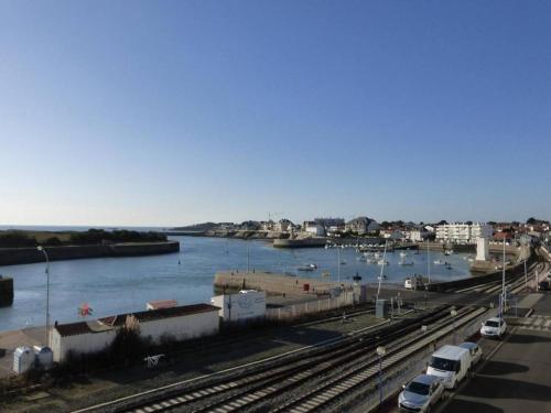 Studio cosy à Saint-Gilles-Croix-de-Vie avec parking privé - FR-1-224-116