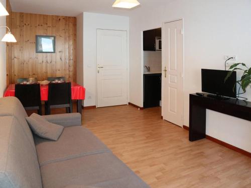 Bel appartement avec piscine, sauna et hammam, 1 chambre, parking, animaux admis, wifi - FR-1-322-46