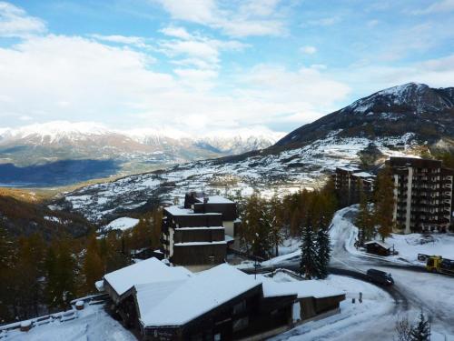 Studio aux Orres, skis aux pieds, pour 4 personnes - FR-1-322-138