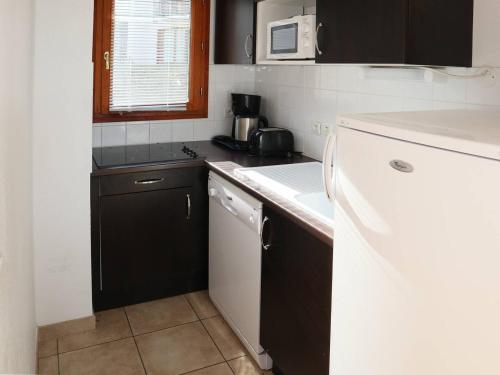 Photo de la galerie de l'établissement Chalet en duplex aux Orres 1800, 6 pers., balcon, piscine, sauna, hammam - FR-1-322-121, aux Orres