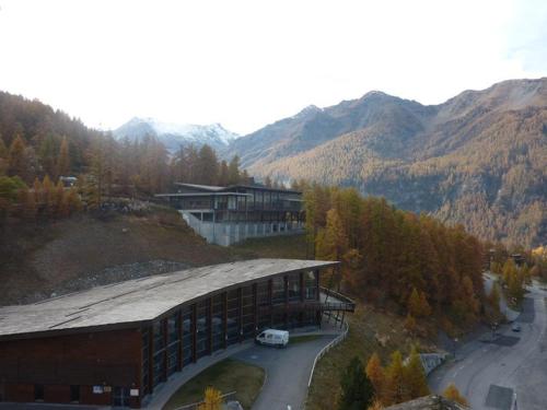 Studio cosy aux Orres, accès direct pistes, balcon sud, 4 pers, proche patinoire - FR-1-322-122