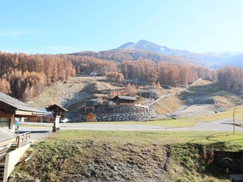 Studio 4 pers. au cœur des Orres avec balcon et accès direct aux pistes - FR-1-322-181