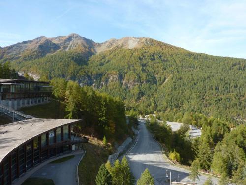 Studio 6 pers, sud, centre station, balcon, accès pistes - FR-1-322-133