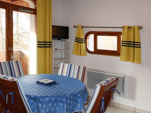 Studio rénové pour 4 personnes, départ skis aux pieds, balcon - FR-1-322-194