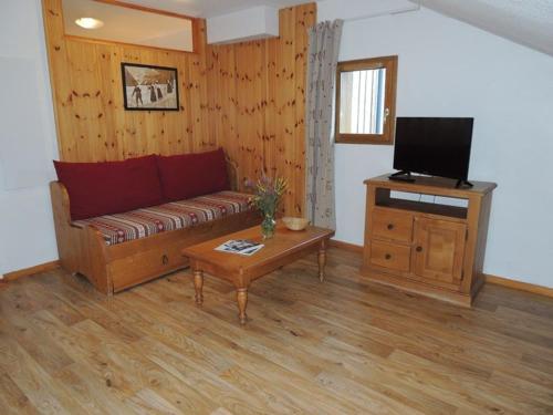 Studio 4 pers avec piscine et sauna, idéalement situé - FR-1-322-125