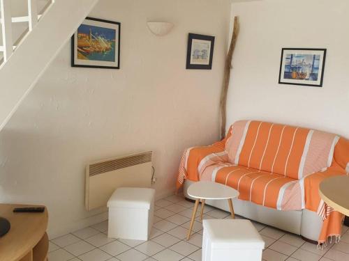 Photo de la galerie de l'établissement Appartement 2 pièces + mezzanine avec parking et climatisation, proche plage - Argelès-sur-Mer - FR-1-388-36, à Argelès-sur-Mer