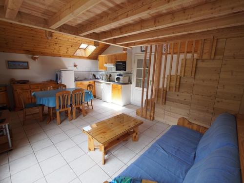 Appartement Montgenèvre, 3 pièces, 8 personnes - FR-1-266-118にあるシーティングエリア