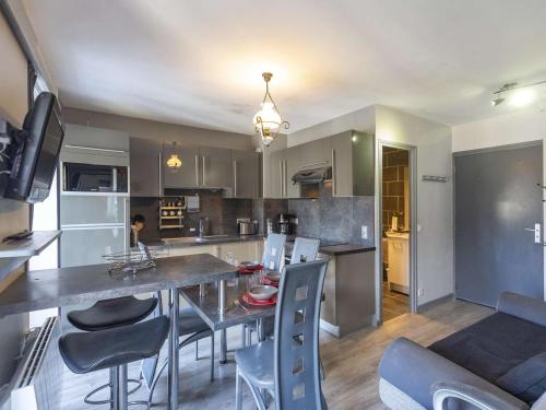 Cauterets: Apt 2 Chambres, Balcon, WIFI - FR-1-401-26