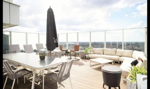 Gallery image of Luxury and beautiful apartment with unique skyview in Brussels