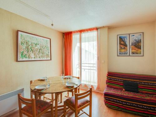 Studio 4 pers avec balcon, centre-ville, proche télécabine, idéal famille – Cauterets - FR-1-401-53