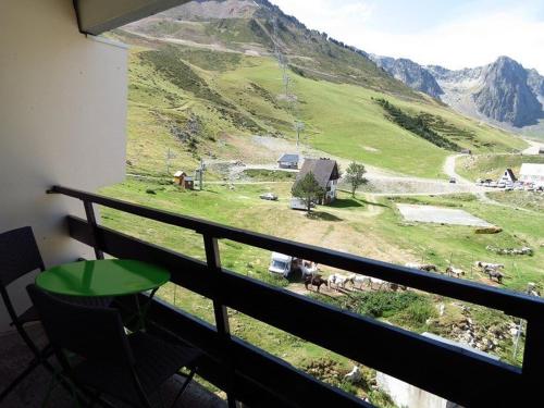Studio cabine 4p, parking couvert, à 50m des pistes - FR-1-404-101