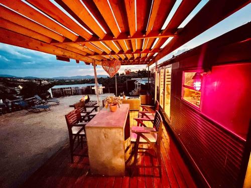 love In The Cloudspool Fire Pit View – Photos 3
