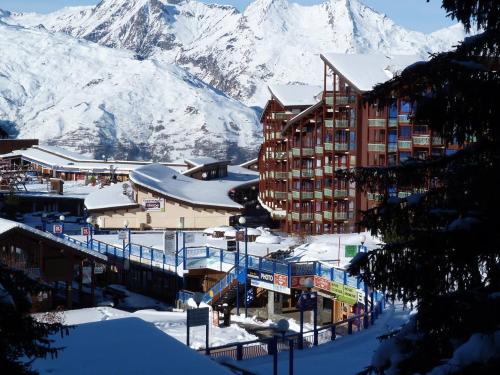 Appartement 2 pièces pour 6, Arc 1800, proche pistes, animaux admis - FR-1-411-148