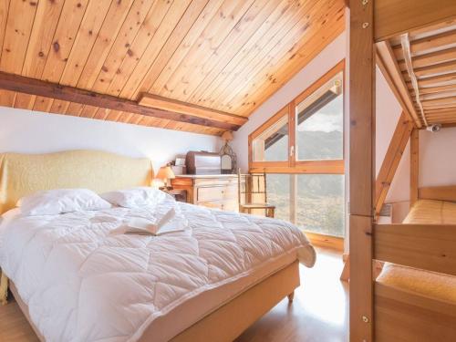 Postel nebo postele na pokoji v ubytování Duplex spacieux 12 pers, vue panoramique, Puy-Saint-Pierre - FR-1-330C-54