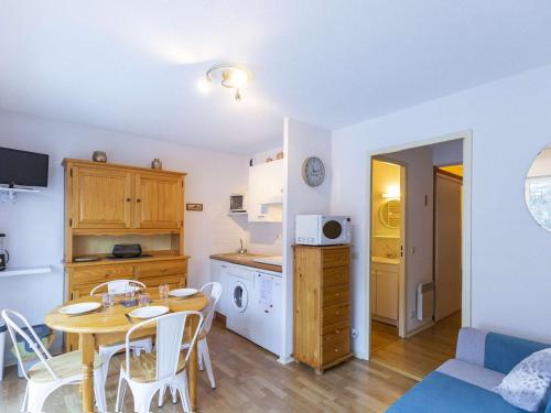 Appartement Cauterets, 2 pièces, 4 personnes - FR-1-401-135