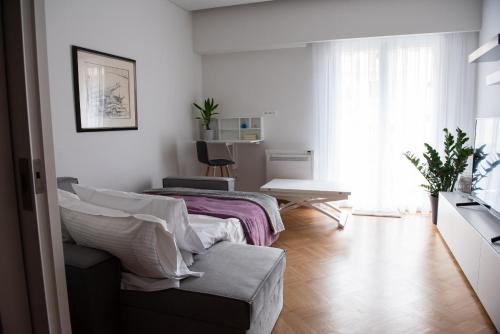 Katia Modern Apartment in Athens