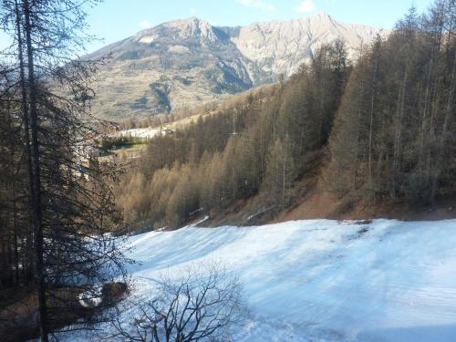 Superbe appart rénové pour 8 pers, skis aux pieds, terrasse Sud/Ouest, proche centre station - FR-1-322-355