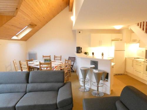 Duplex T4 8 pers, 102m², Saint-Lary-Soulan, Balcon, Garage, 3 Chambres, 3⭐️, Proche Centre - FR-1-457-278