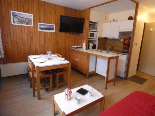 Studio cosy 4 pers avec balcon, parking et accès salle de musculation - St Lary Soulan - FR-1-457-286