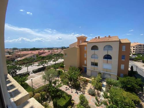 Photo de la galerie de l'établissement Appartement T2 Mezzanine à 5 min de la Plage – 5 couchages, Parking, Port Leucate - FR-1-81-546, à Port-Leucate