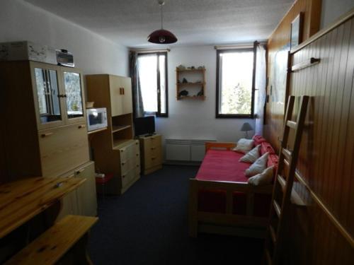 Η κουζίνα ή μικρή κουζίνα στο Studio cosy au Pleynet, à 300m des pistes, animaux admis - FR-1-557A-41