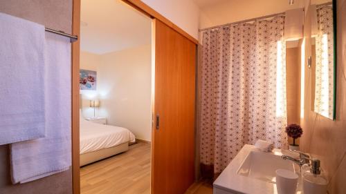 Ένα μπάνιο στο Madeira Inn Refugio do Sol