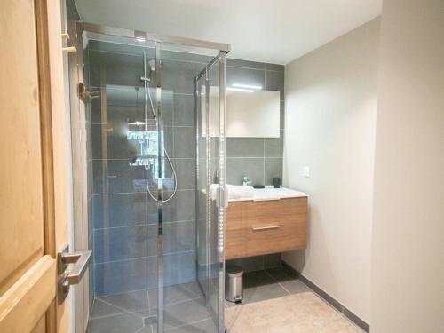a bathroom with a shower and a sink at Appartement Les Avanchers-Valmorel, 4 pièces, 8 personnes - FR-1-291-869 in Valmorel