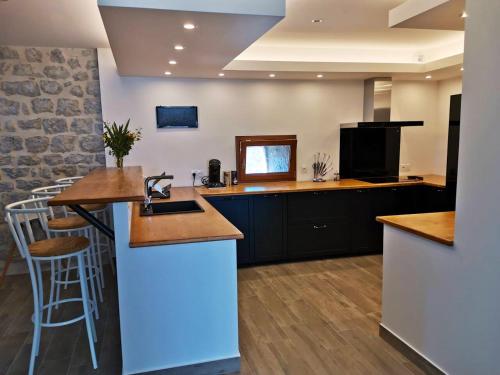 Zdjęcie z galerii obiektu Maison de charme a Balazuc avec jardin et mobilier exterieur w mieście Balazuc