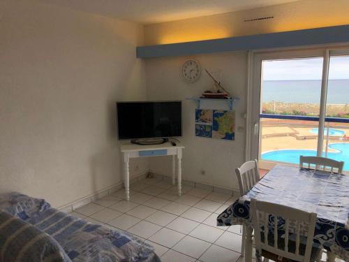 Appartement 2 pièces + cabine avec piscine et parking, 6 couchages, proche plage - Le Barcarès