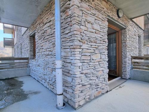 Photo de la galerie de l'établissement Appartement 3 pièces pour 6 avec piscine et parking – SuperDévoluy, près du télésiège Le Jas - FR-1-525-205, à Saint-Étienne-en-Dévoluy