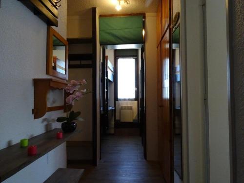 Appartement familial 6 pers avec balcon et accès direct aux pistes - FR-1-602-79