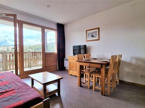 Studio Cabine 4 pers - Près des Pistes & Commerces - FR-1-525-220