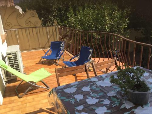 Appartement 3 pièces avec grande terrasse, à 100m des plages et commerces, cœur de Banyuls - FR-1-225C-90