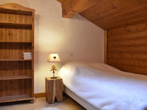 Chalet cosy avec mezzanine, poêle à bois, wifi et parking - Méribel
