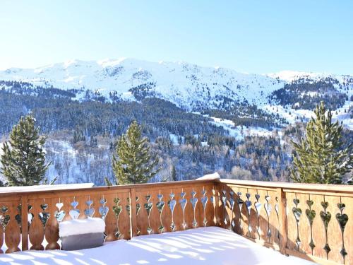 Chalet cosy avec mezzanine, poêle à bois, wifi et parking - Méribel
