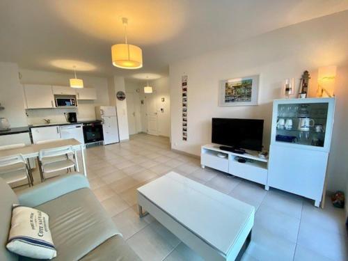 Quiberon : Superbe T3 63m² avec Balcon, Parking, et WIFI – Proche Thalasso, Animaux Acceptés ! - FR-1-478-206