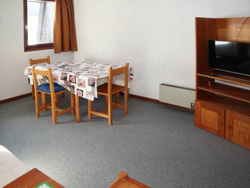 Studio skis aux pieds, 4 pers, balcon - FR-1-322-472