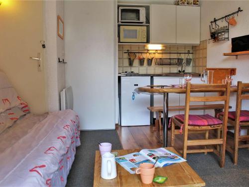 Studio cosy pour 4 au centre de Risoul, proche commerces et pistes - FR-1-330-550