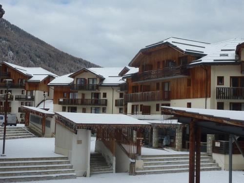 Charmant T2, Accès Piscine, Sauna, Ski-In/Out, Balcon Ouest, 6 Pers - Les Orres 1800 - FR-1-322-343